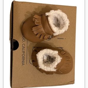 BIRDROCK BABY Classic Brown Baby Moccasins
